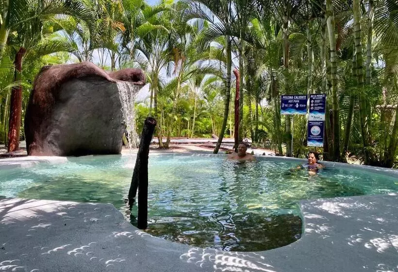 هتل Termales Del Arenal