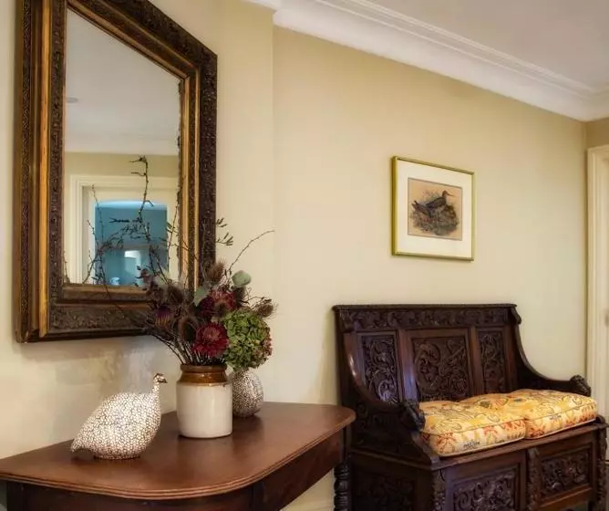 ホテル The Arundell