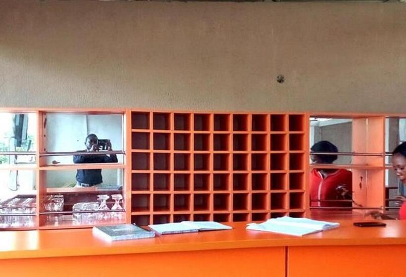 پانسیون Room In Lodge Adanma Hotel And Suites