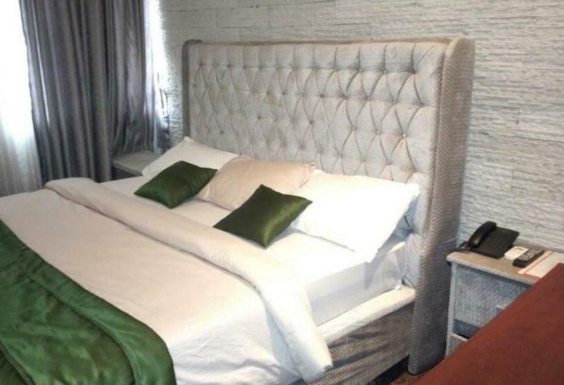 پانسیون Room In Lodge Adanma Hotel And Suites