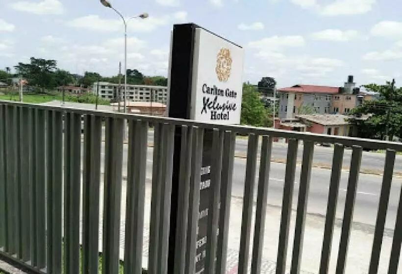 پانسیون The Carlton Gate