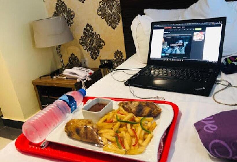 پانسیون The Carlton Gate