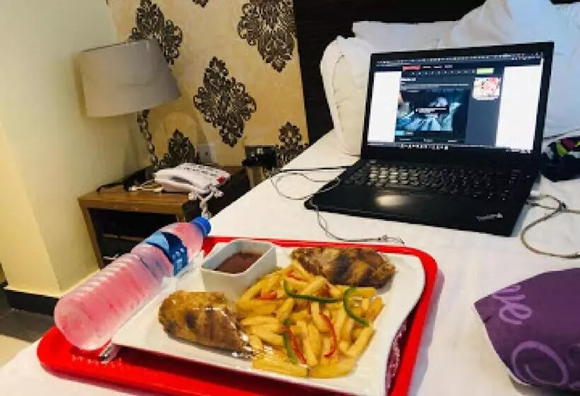 پانسیون The Carlton Gate