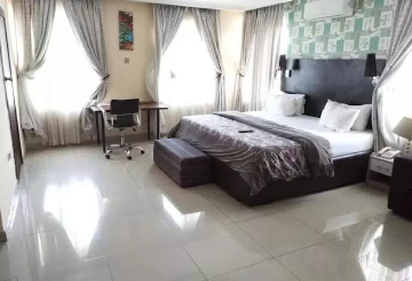 پانسیون The Carlton Gate