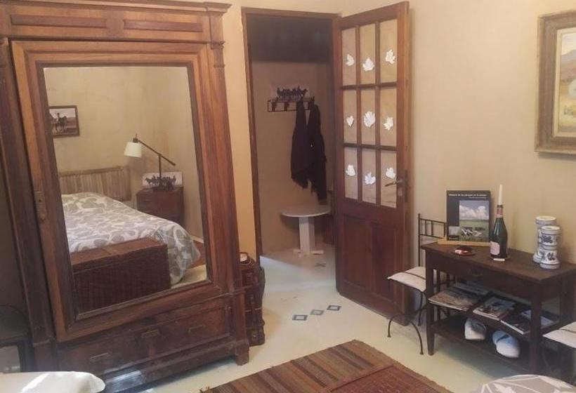 مبيت وإفطار Estancia La Dulce   Casa Principal Casco