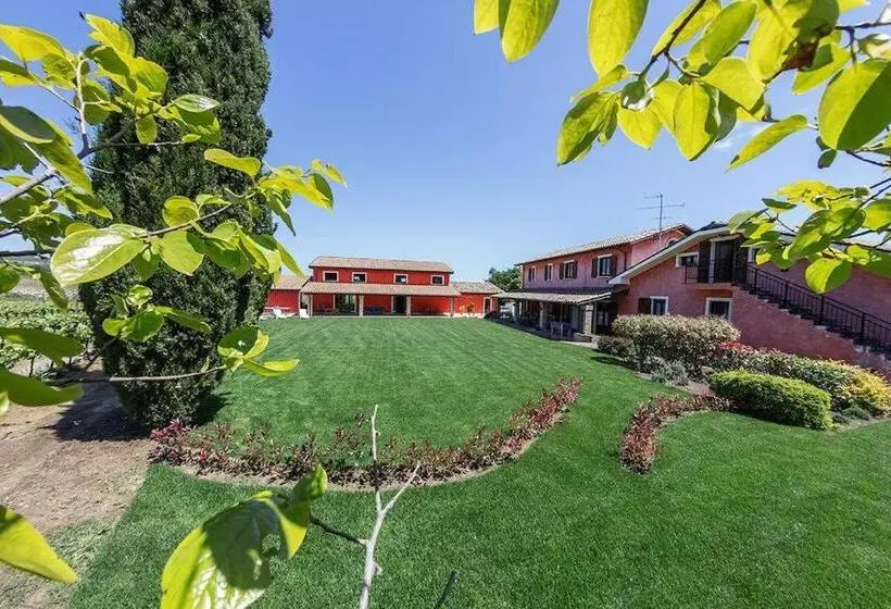 Hotelli Agriturismo La Capezzagna