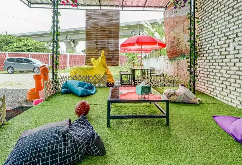 ホテル Koolkost Female Syariah Unjani University Cimahi (minimum Stay 6 Nights)