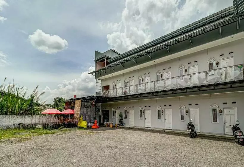 ホテル Koolkost Female Syariah Unjani University Cimahi (minimum Stay 6 Nights)