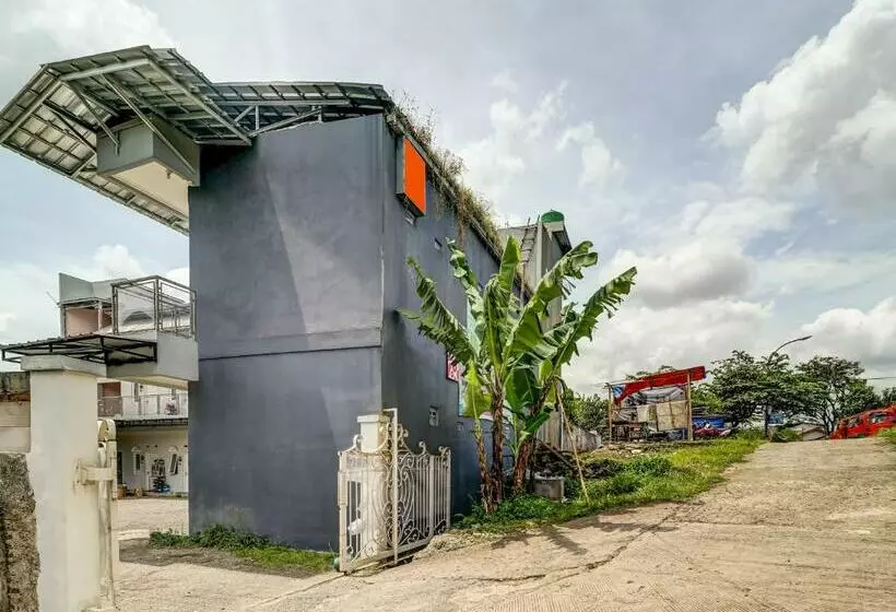 ホテル Koolkost Female Syariah Unjani University Cimahi (minimum Stay 6 Nights)