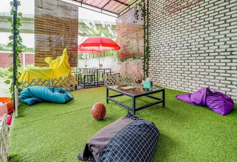 ホテル Koolkost Female Syariah Unjani University Cimahi (minimum Stay 6 Nights)