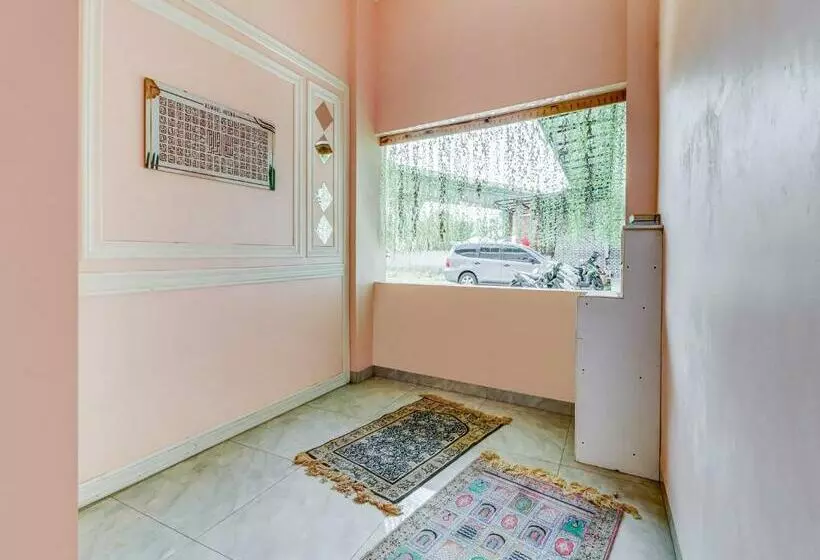 ホテル Koolkost Female Syariah Unjani University Cimahi (minimum Stay 6 Nights)