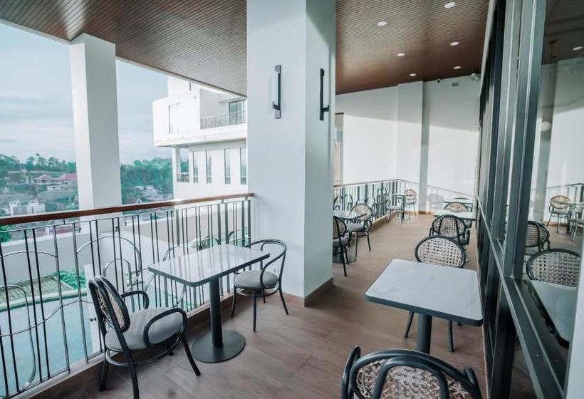 Luwansa Hotel And Convention Center Manado