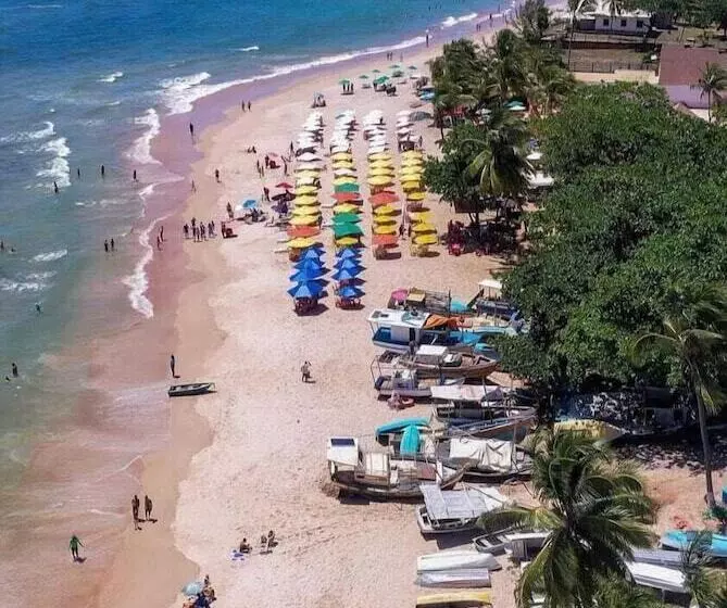 ペンション Pousada Caribe Itacimirim