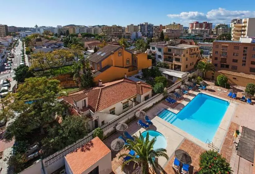 Apartamentos Embajador