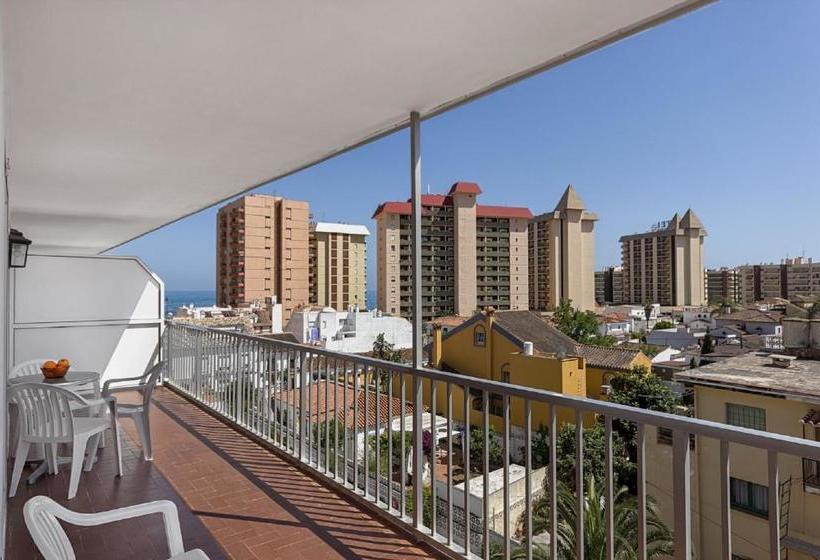 Apartamentos Embajador