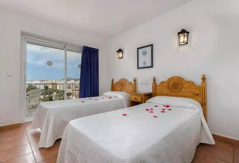 Apartamentos Embajador