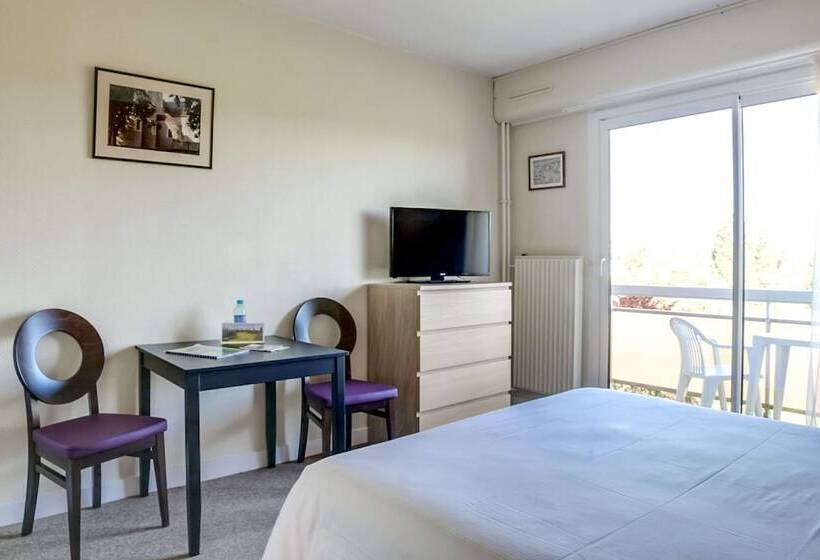 Brit Hotel Le Parc Vichy