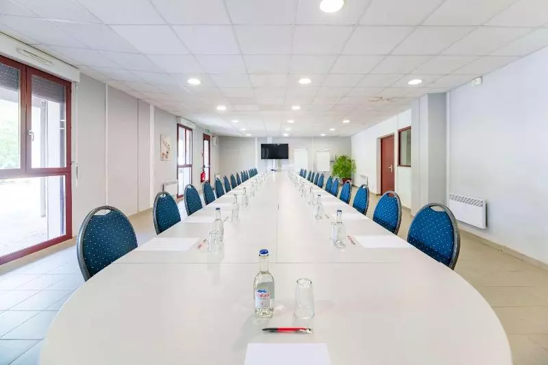 Cerise Carcassonne Sud