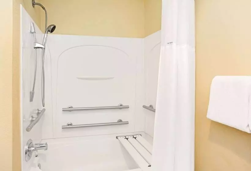 Hotel Spark By Hilton Miami Doral