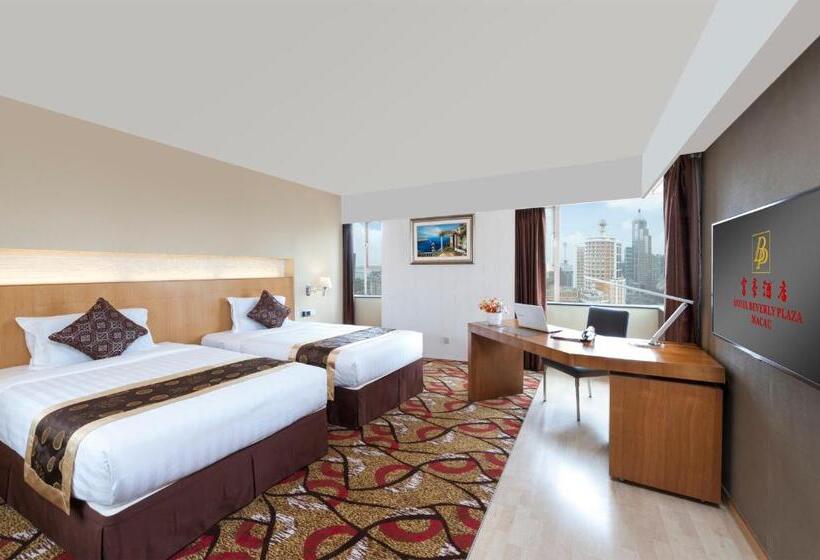 هتل Beverly Plaza