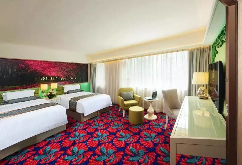 هتل Beverly Plaza