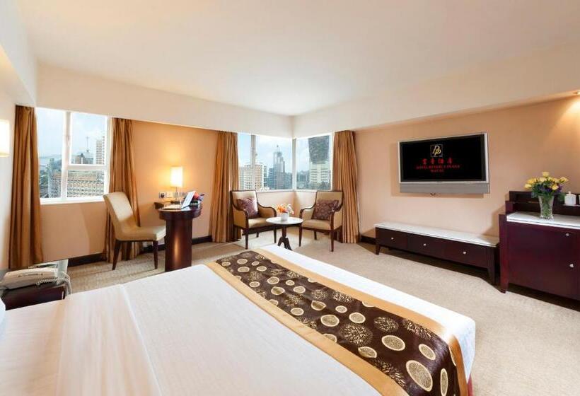 هتل Beverly Plaza