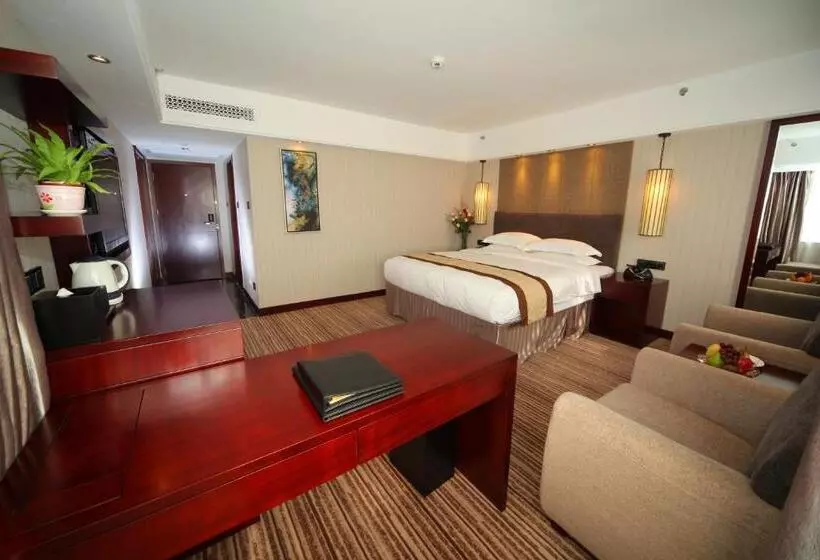 هتل Beverly Plaza