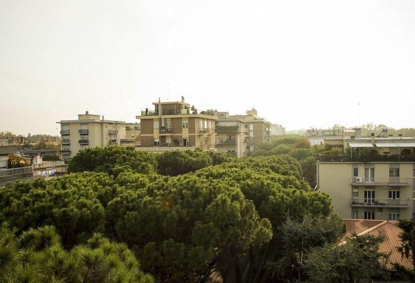 هتل Calypso Rimini Marina Centro