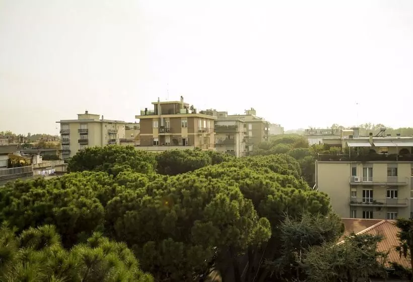 هتل Calypso Rimini Marina Centro