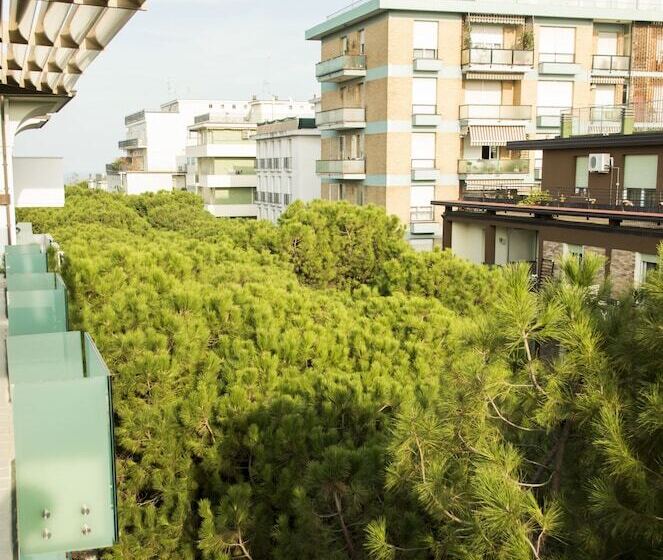 هتل Calypso Rimini Marina Centro