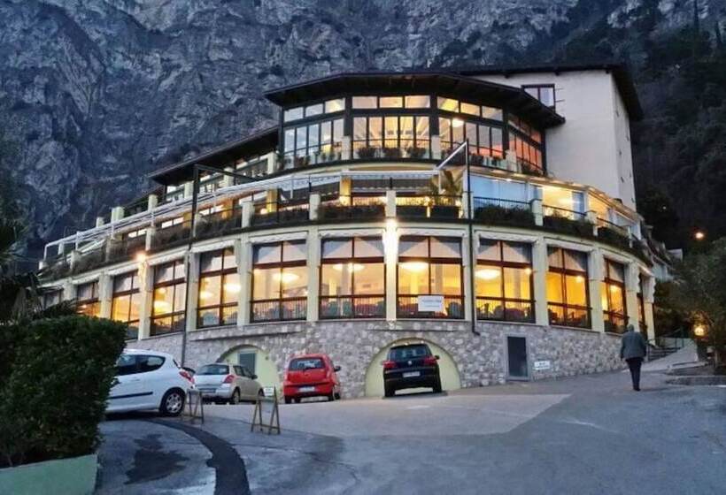 ホテル Centro Vacanze La Limonaia