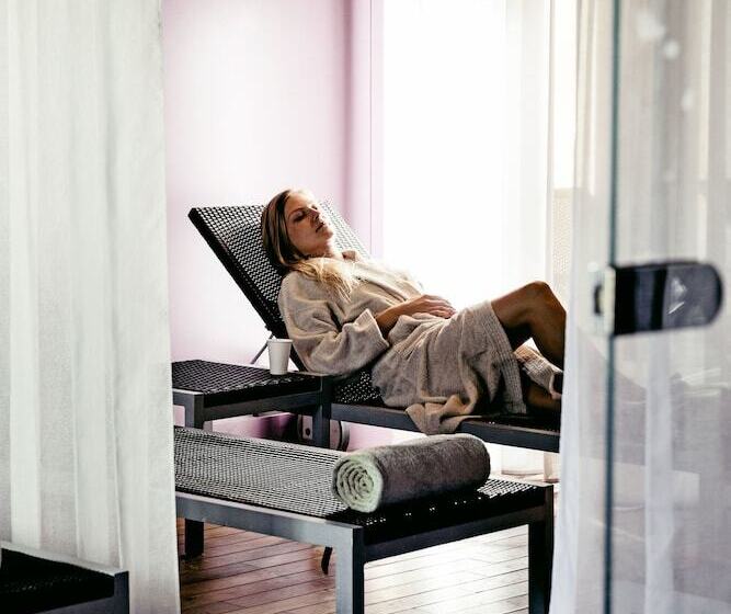 Отель Chateau De Villierslemahieu