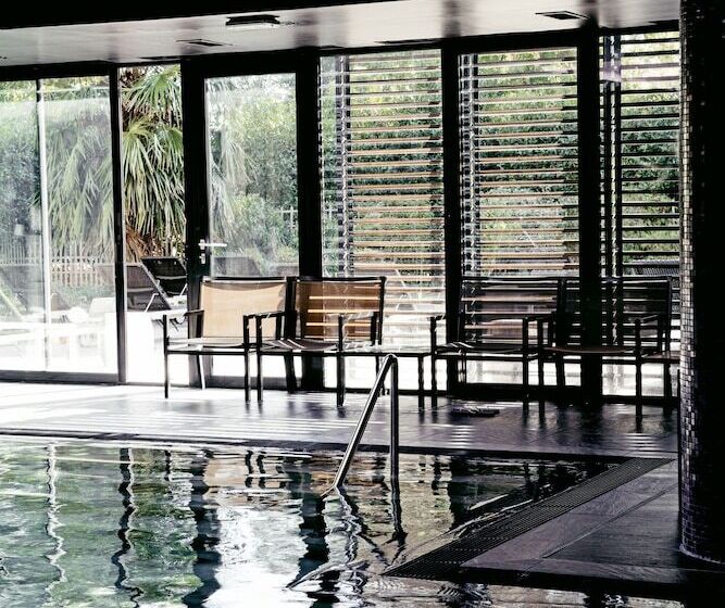 Отель Chateau De Villierslemahieu