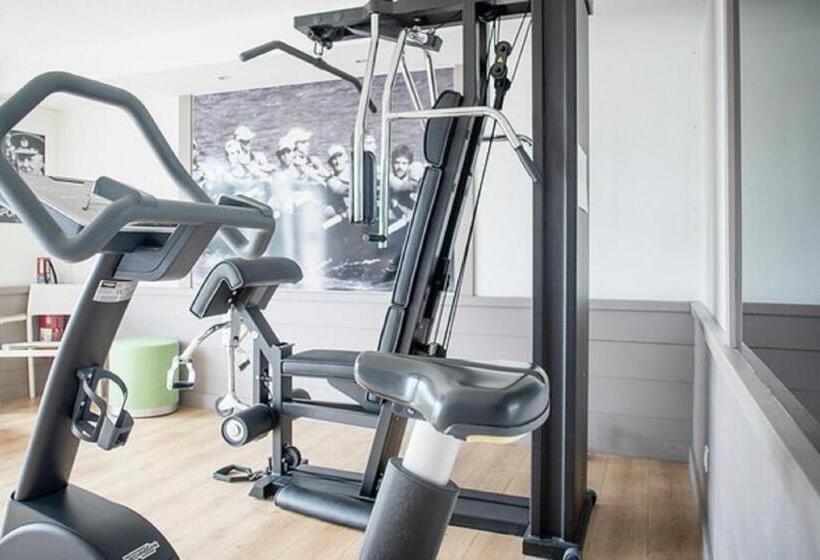 هتل Donibane Saint Jean De Luz