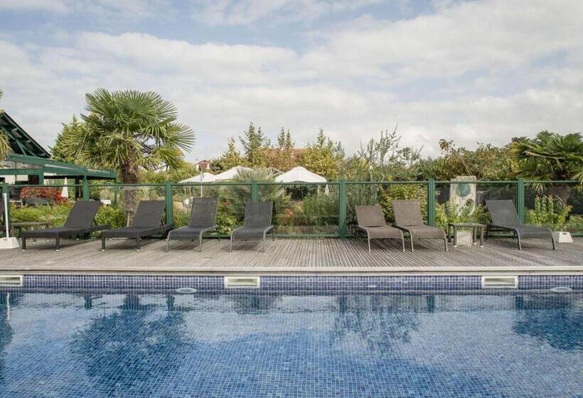 هتل Donibane Saint Jean De Luz