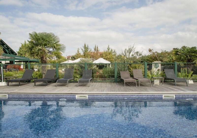 هتل Donibane Saint Jean De Luz