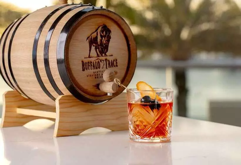 هتل Hilton San Diego Bayfront