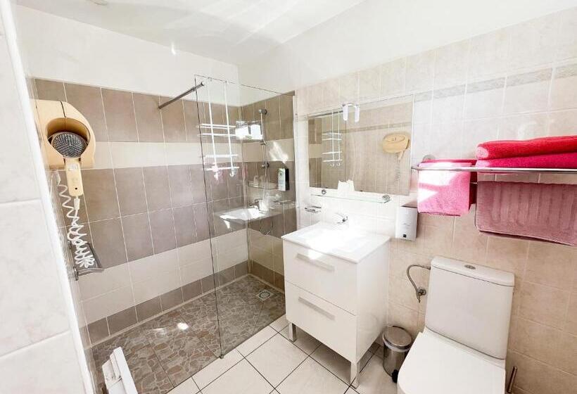 Hotelli Hôtel L Hermitage