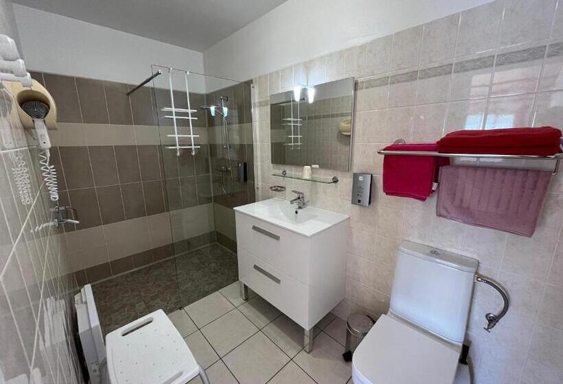 Hotelli Hôtel L Hermitage