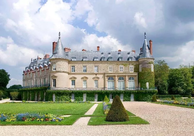 Отель Mercure Rambouillet Relays Du Château