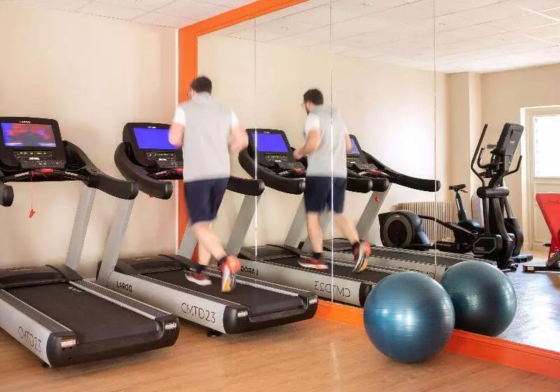 Отель Mercure Rambouillet Relays Du Château