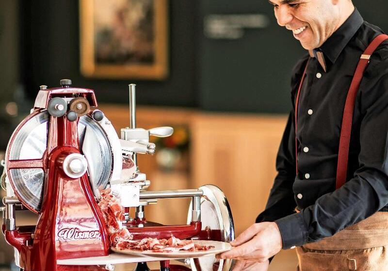 هتل Mercure Rambouillet Relays Du Château