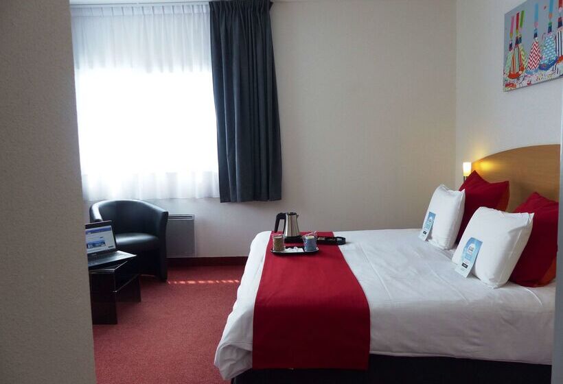 Hotel Kyriad Quimper  Pontl Abbe