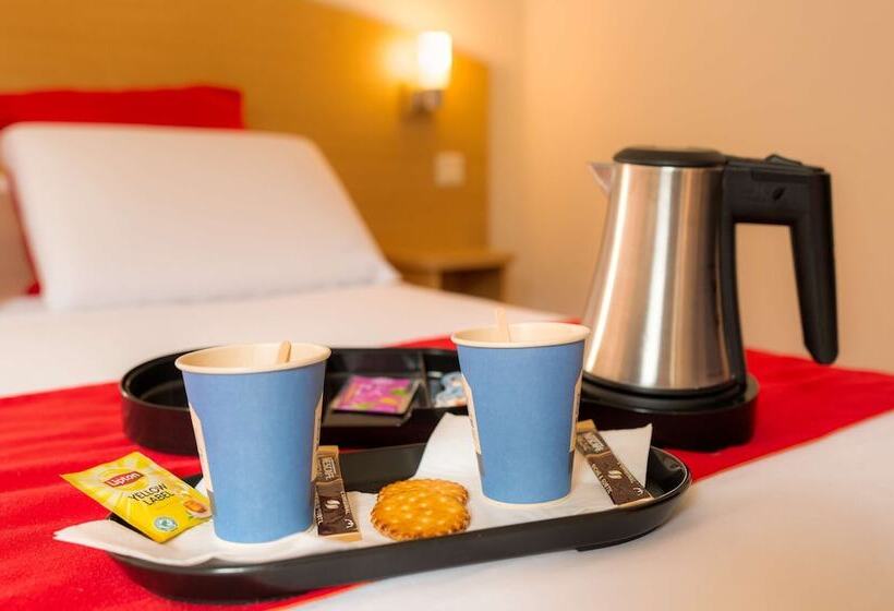 Hotel Kyriad Quimper  Pontl Abbe