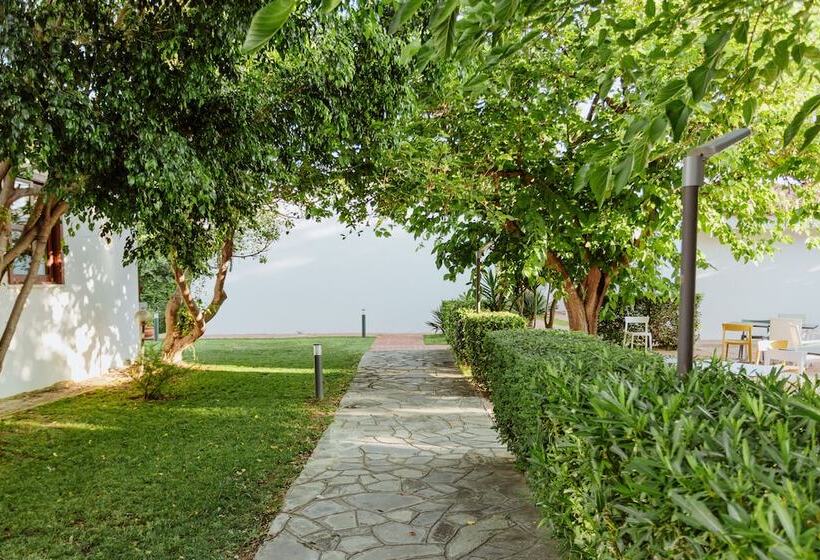 Отель Resort Fior Di Sardegna