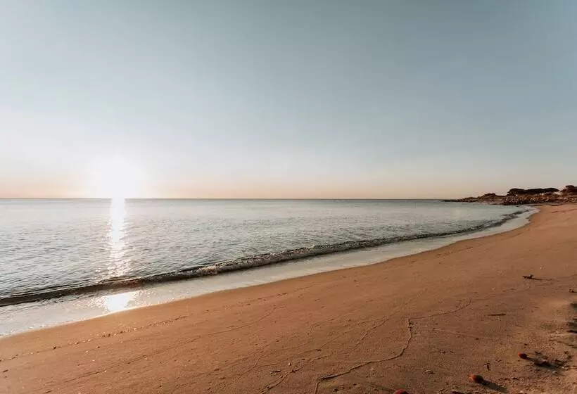 هتل Resort Fior Di Sardegna