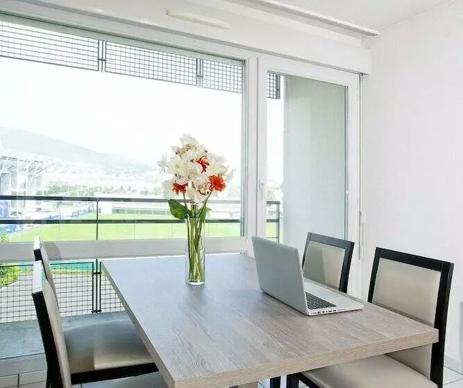 Отель Séjours & Affaires Clermont Ferrand Park Republique