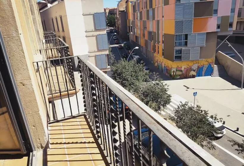 ホテル Urbi Apartments