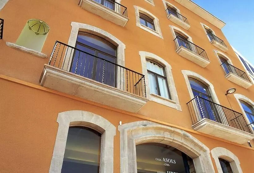 ホテル Urbi Apartments