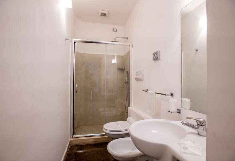 فندق Villa Del Lauro